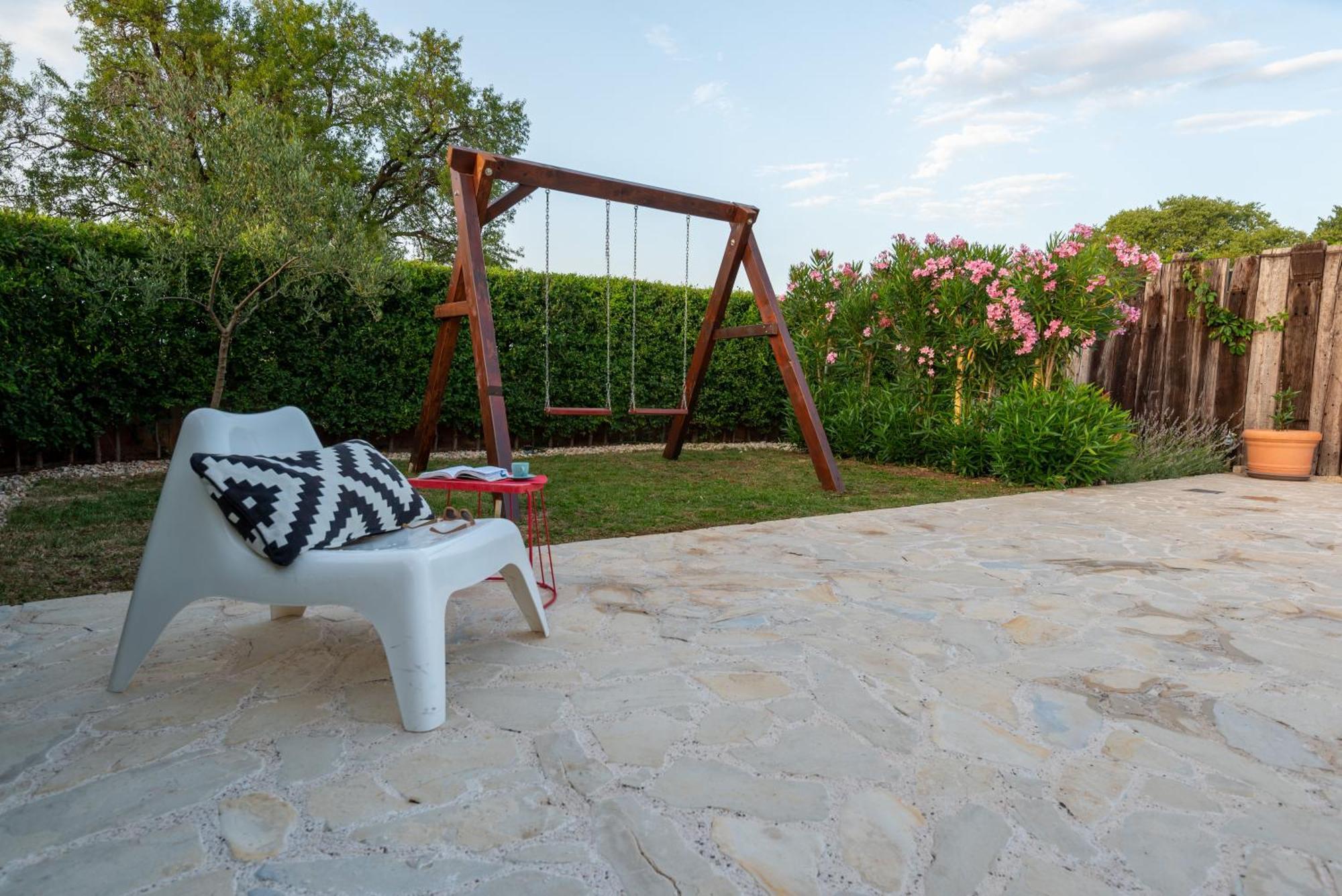 Cozy Country Home With Heated Outdoor Pool Sibenik Bagian luar foto